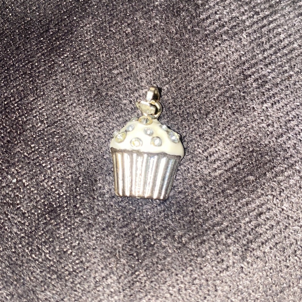 🛍️Bundle of two Disney charms! - Picture 4 of 6